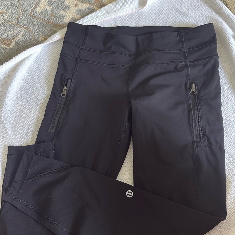 Lululemon leggings size 6